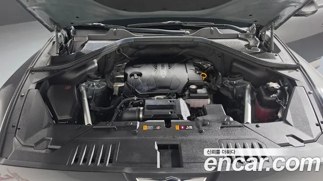 Фотография автомобиля — Genesis GV80 2.5T Бензин AWD