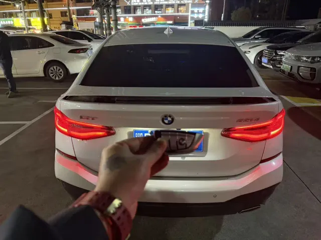 BMW 6 Series Gran Turismo — Фото автомобиля 3