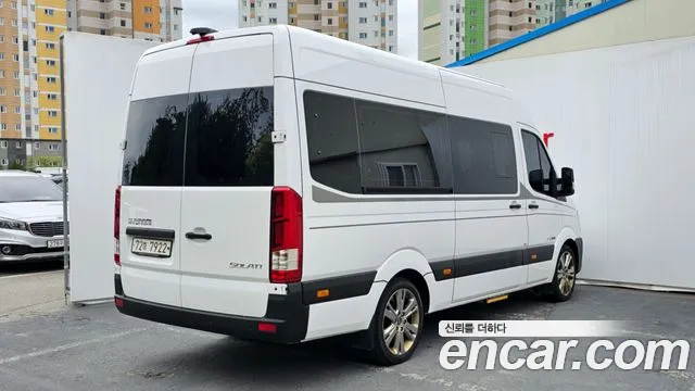 Hyundai Solati Solati 15 мест — Фото автомобиля 2