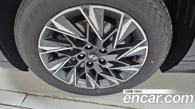 Hyundai Grandeur GN7 — Фото автомобиля 5