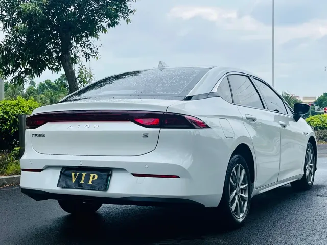GAC Aion S — Фото автомобиля 6