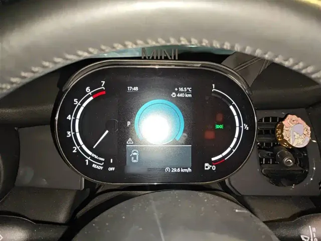 MINI Hatch — Фото автомобиля 2