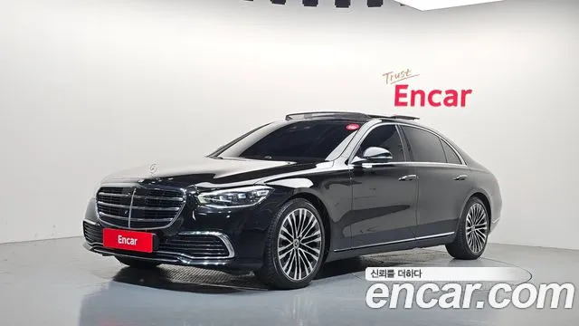 Фотография автомобиля — Mercedes-Benz S-Class