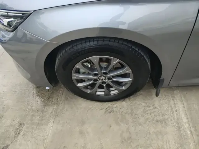 BYD Qin L — Фото автомобиля 22