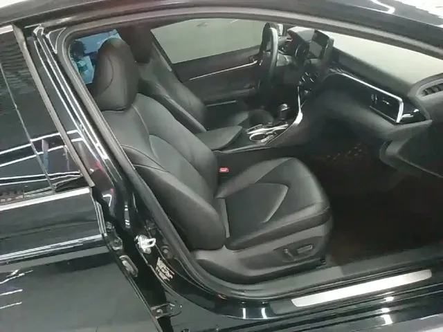 Toyota Camry 2021 2.0G Luxury Edition — Фото автомобиля 24