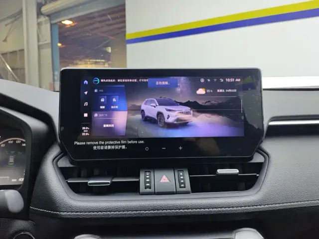Toyota RAV4 — Фото автомобиля 13