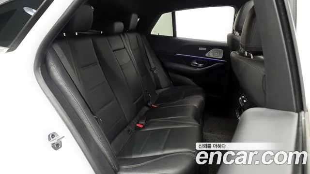 Mercedes-Benz GLE-Class — Фото автомобиля 11