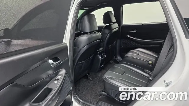 Hyundai Santafe Новый Santa Fe Бензин 2.5T 2WD — Фото автомобиля 12