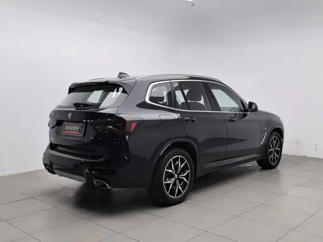 BMW X3 — Фото автомобиля 2