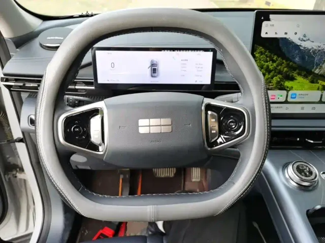 Geely Galaxy E5 — Фото автомобиля 10