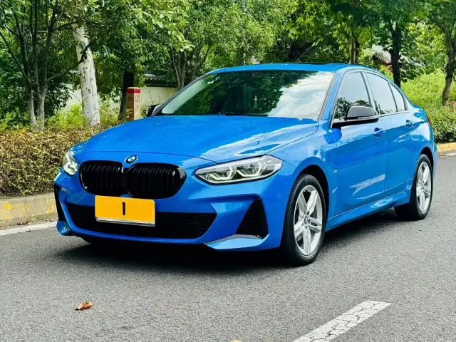 Фотография автомобиля — BMW 1 Series
