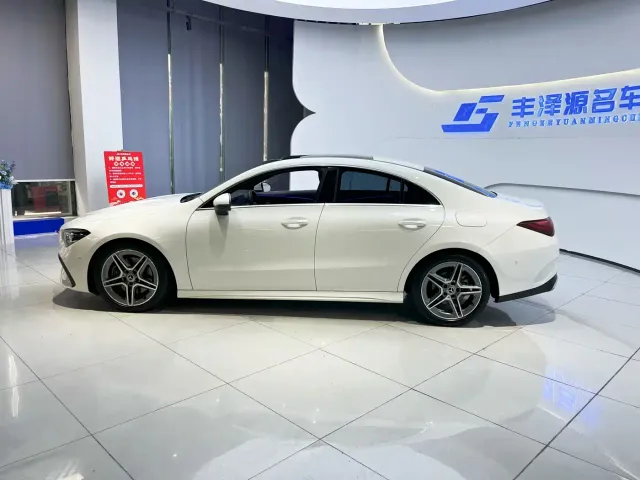 Mercedes-Benz CLA-Class — Фото автомобиля 3