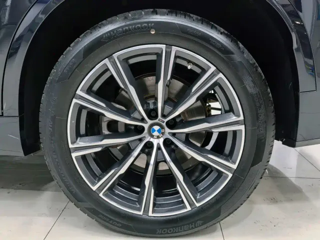 BMW X5 — Фото автомобиля 21