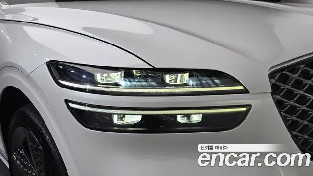 Genesis GV70 — Фото автомобиля 7
