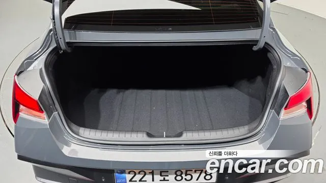 Hyundai Avante CN7 — Фото автомобиля 20
