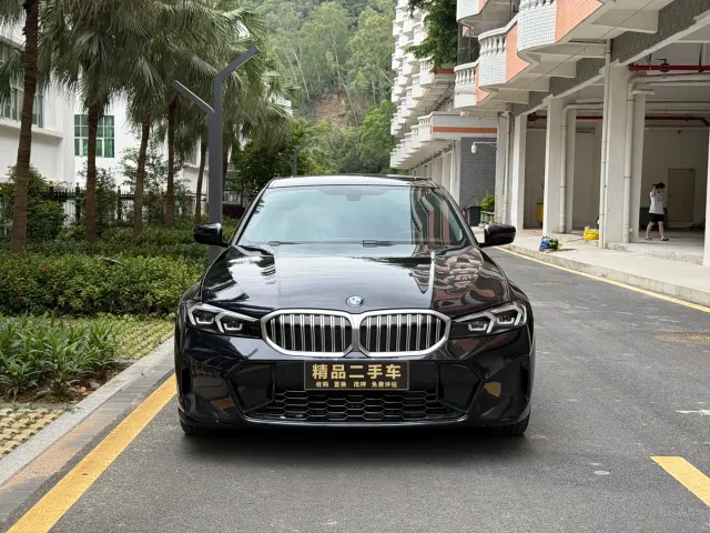 BMW 3 Series — Фото автомобиля 4
