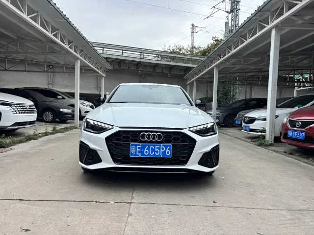 Audi A4L — Фото автомобиля 2