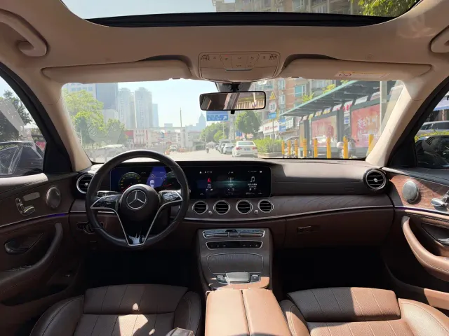 Mercedes-Benz E-Class — Фото автомобиля 8