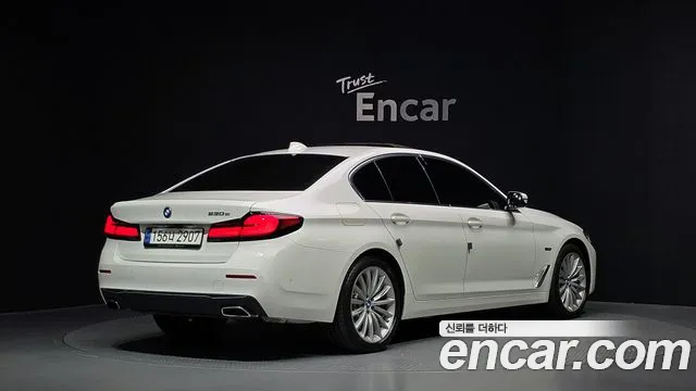 BMW 5 Series G30 — Фото автомобиля 2