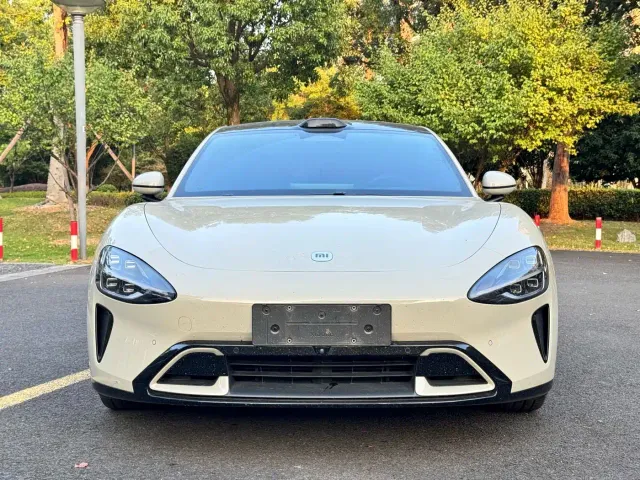Xiaomi SU7 — Фото автомобиля 2