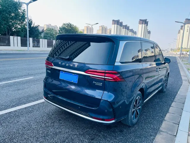 Roewe iMAX8 — Фото автомобиля 9