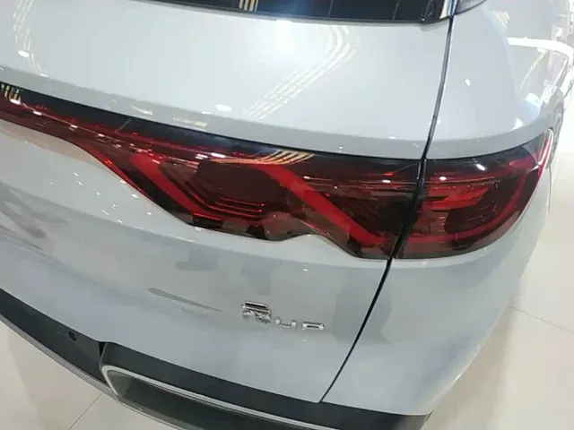 BYD Yuan UP — Фото автомобиля 7