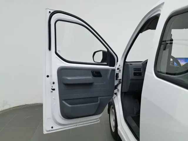 Wuling Yangguang — Фото автомобиля 8