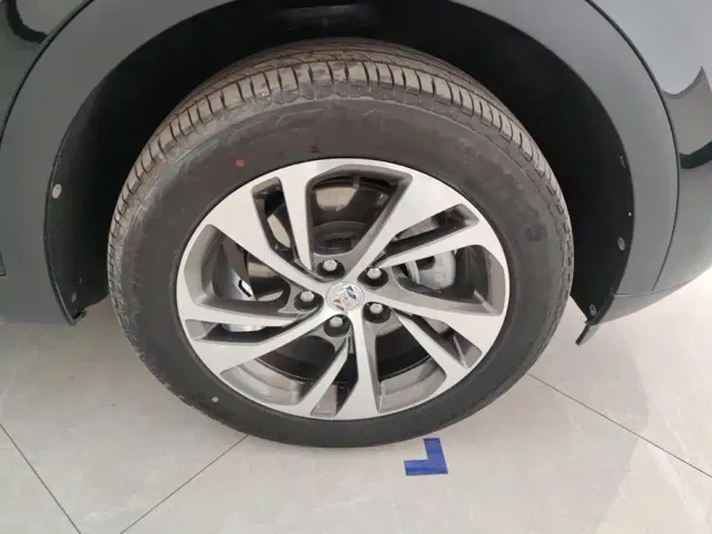 Buick Envision S — Фото автомобиля 6