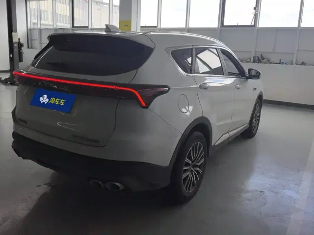 Jetour X70 Plus — Фото автомобиля 3