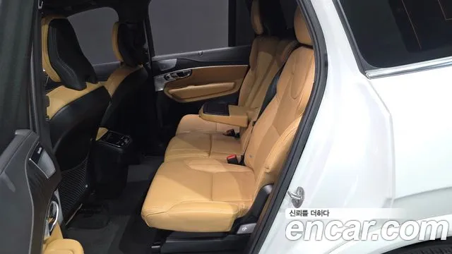 Volvo XC90 Generation 2 — Фото автомобиля 12