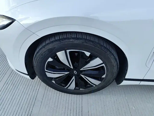 Changan Qiyuan A07 — Фото автомобиля 22