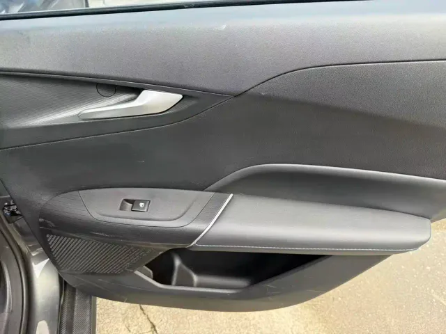 Changan Lamore — Фото автомобиля 6