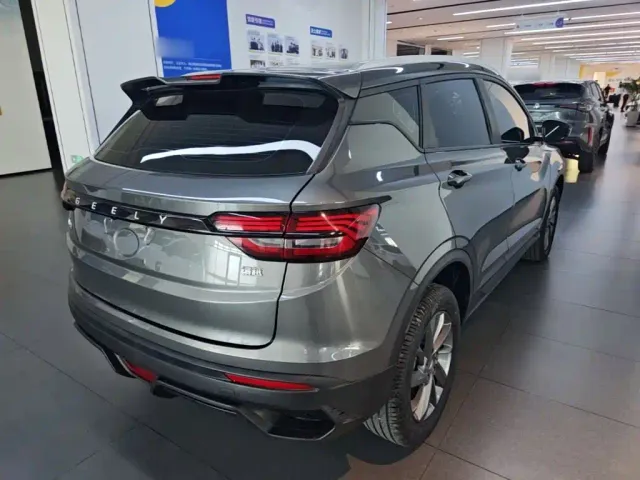 Geely Binyue — Фото автомобиля 6