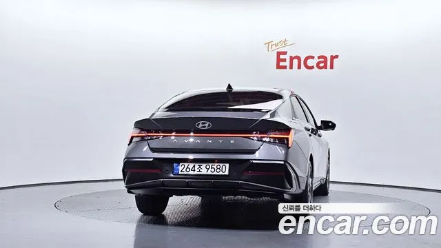 Hyundai AVANTE Новый Avante (CN7) — Фото автомобиля 4