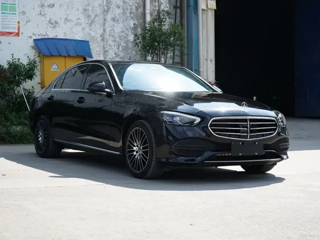 Mercedes-Benz C-Class — Фото автомобиля 3
