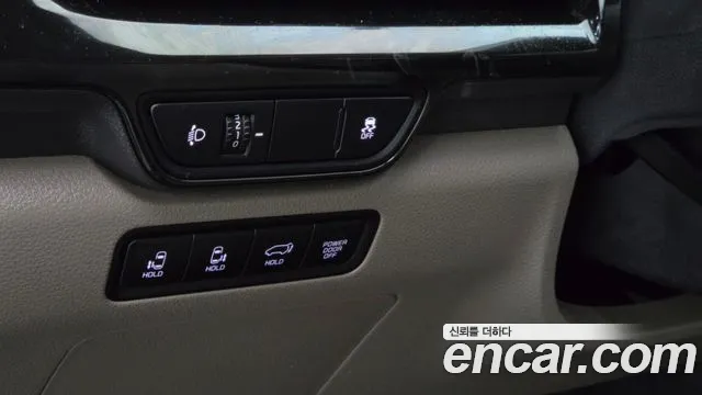 Kia Carnival 4th Gen — Фото автомобиля 21