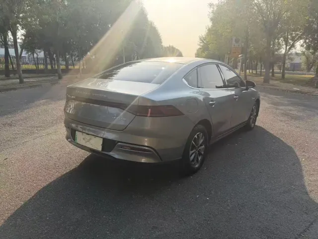 BYD Qin PLUS — Фото автомобиля 4