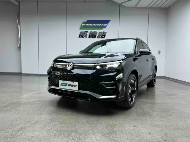 Фотография автомобиля — Volkswagen Tiguan L