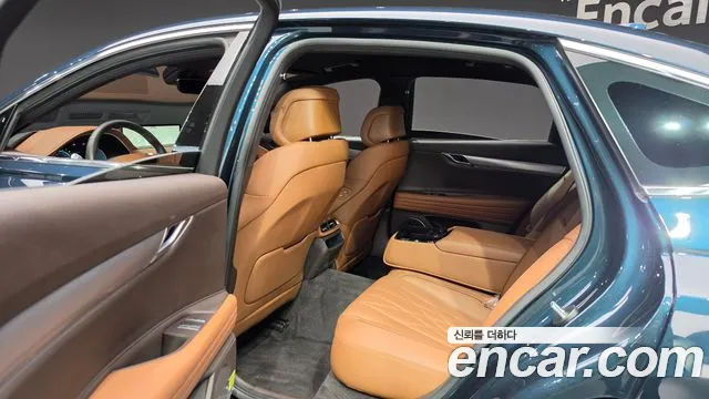Genesis G80 Бензин 2.5 турбо AWD — Фото автомобиля 11