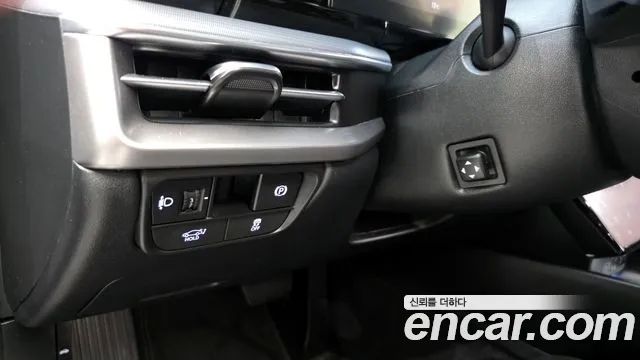 Hyundai Grandeur Grandeur (GN7) 2.5 Бензин 2WD — Фото автомобиля 14