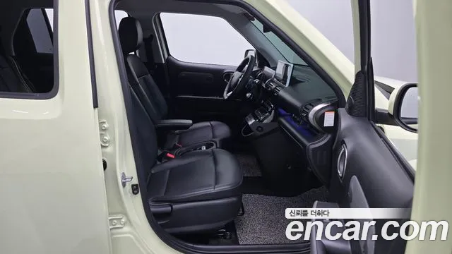 Hyundai Casper Casper Electric Inspiration — Фото автомобиля 11