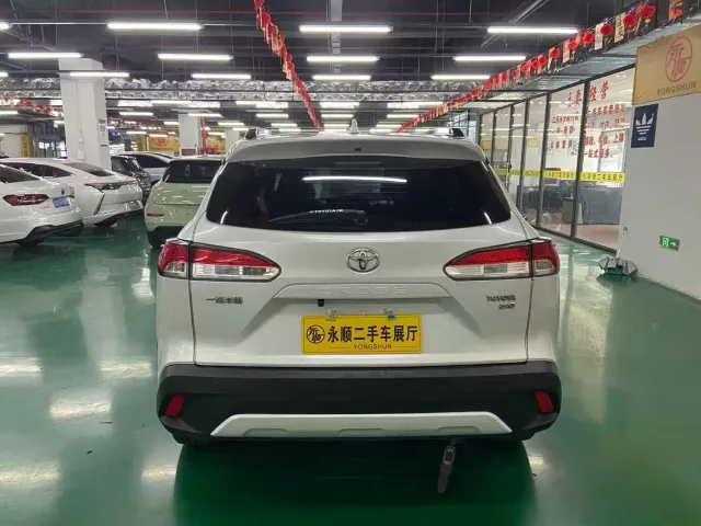 Toyota Corolla Cross — Фото автомобиля 12