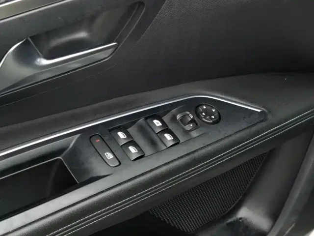 Peugeot 4008 — Фото автомобиля 9
