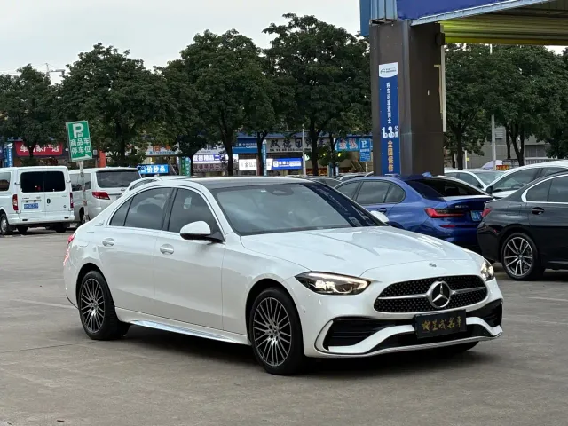 Mercedes-Benz C-Class — Фото автомобиля 3