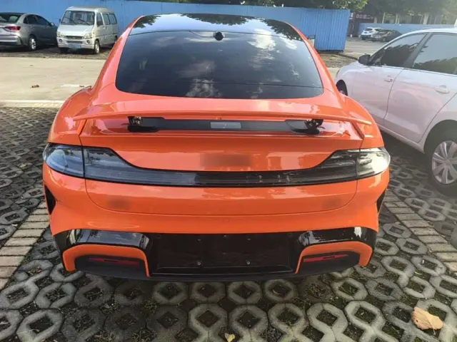 Xiaomi SU7 — Фото автомобиля 5