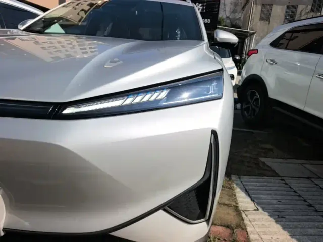 Dongfeng Fengshen L7 — Фото автомобиля 23