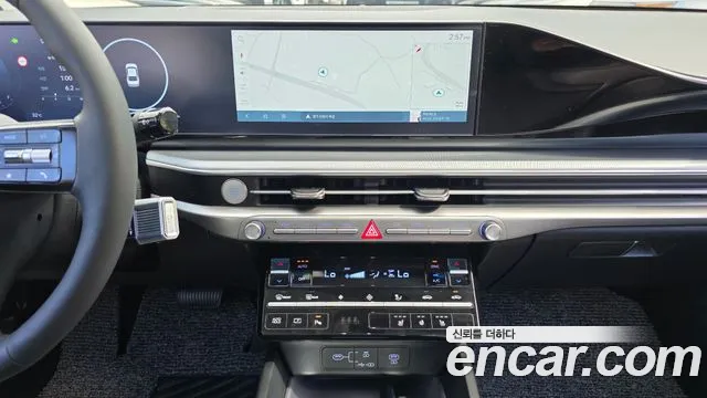 Hyundai Grandeur Grandeur (GN7) 2.5 Бензин 2WD — Фото автомобиля 12