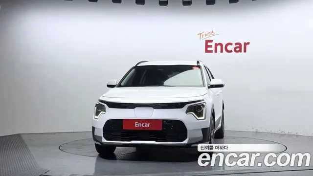 Kia Niro — Фото автомобиля 3