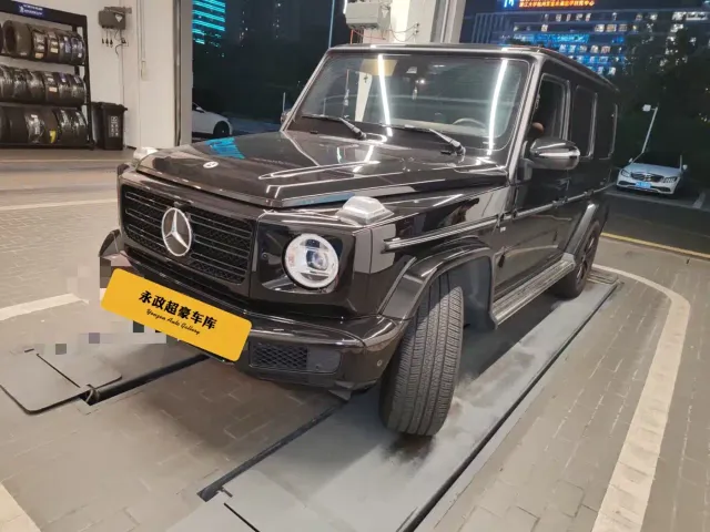 Фотография автомобиля — Mercedes-Benz G-Class