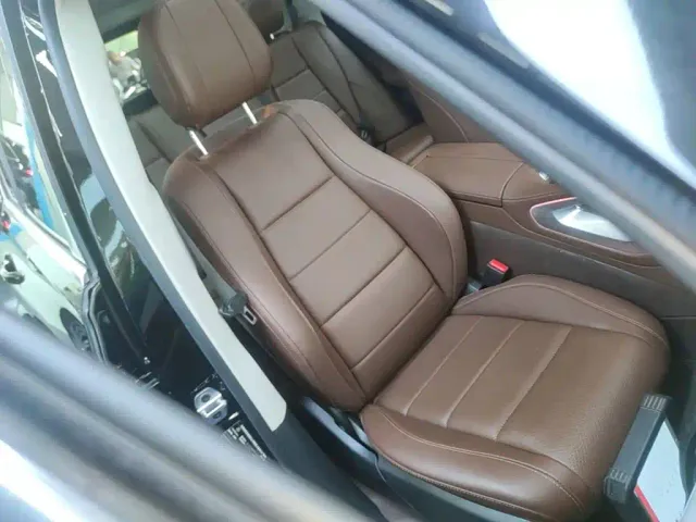 Mercedes-Benz GLE-Class — Фото автомобиля 24